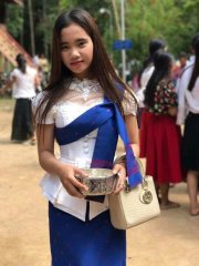 Девочки Камбоджи Girls and teenagers of Cambodia 87.JPG
