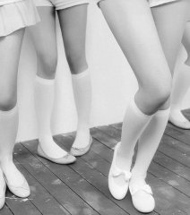 Schoolgirls-panties-knees-школьницы-девочки-попочки-трусики 31.jpg