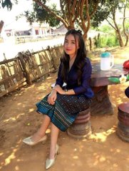Девочки Камбоджи Girls and teenagers of Cambodia 71.JPG